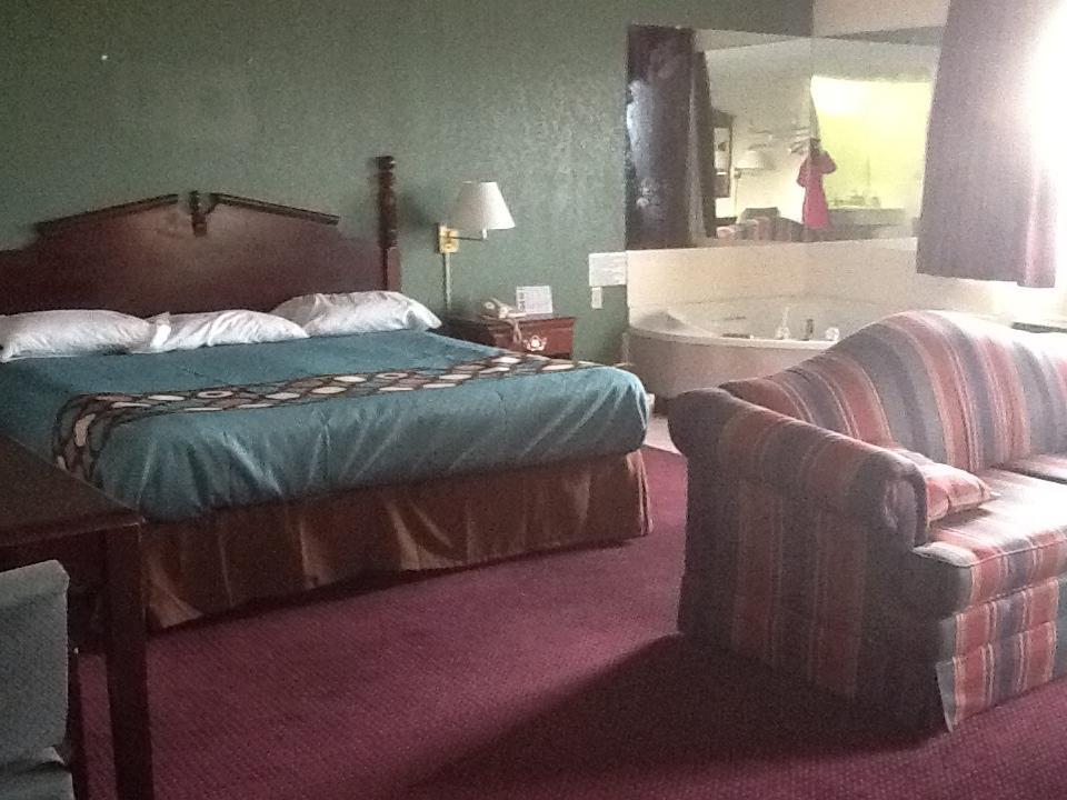 Super 8 By Wyndham Motel 2*