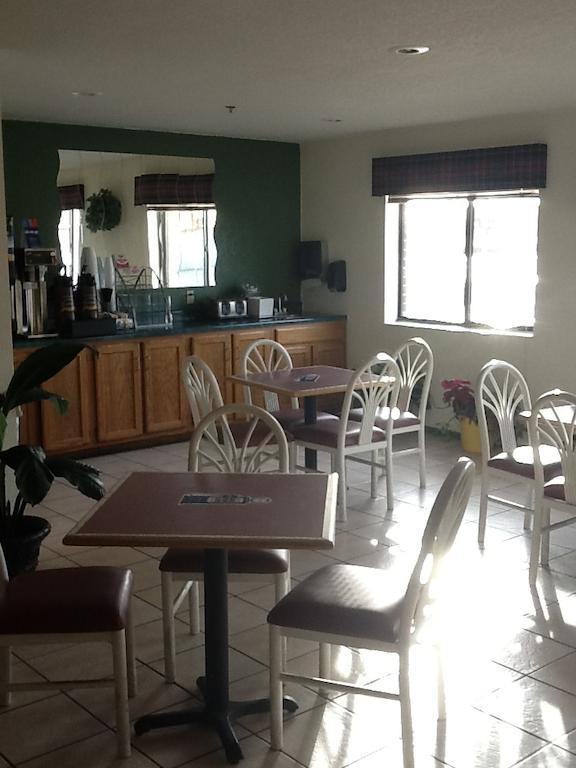 Super 8 By Wyndham Motel Kennett