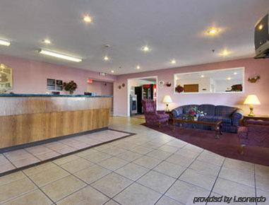 Super 8 By Wyndham Kennett